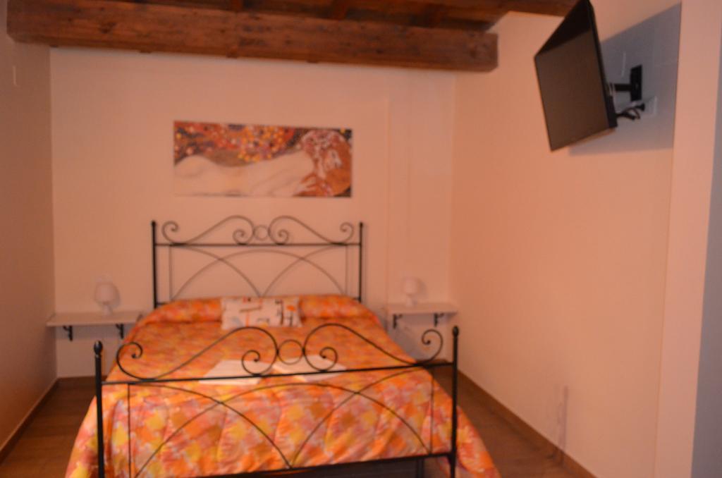 B&B Il Vicoletto Л'Акуила Экстерьер фото